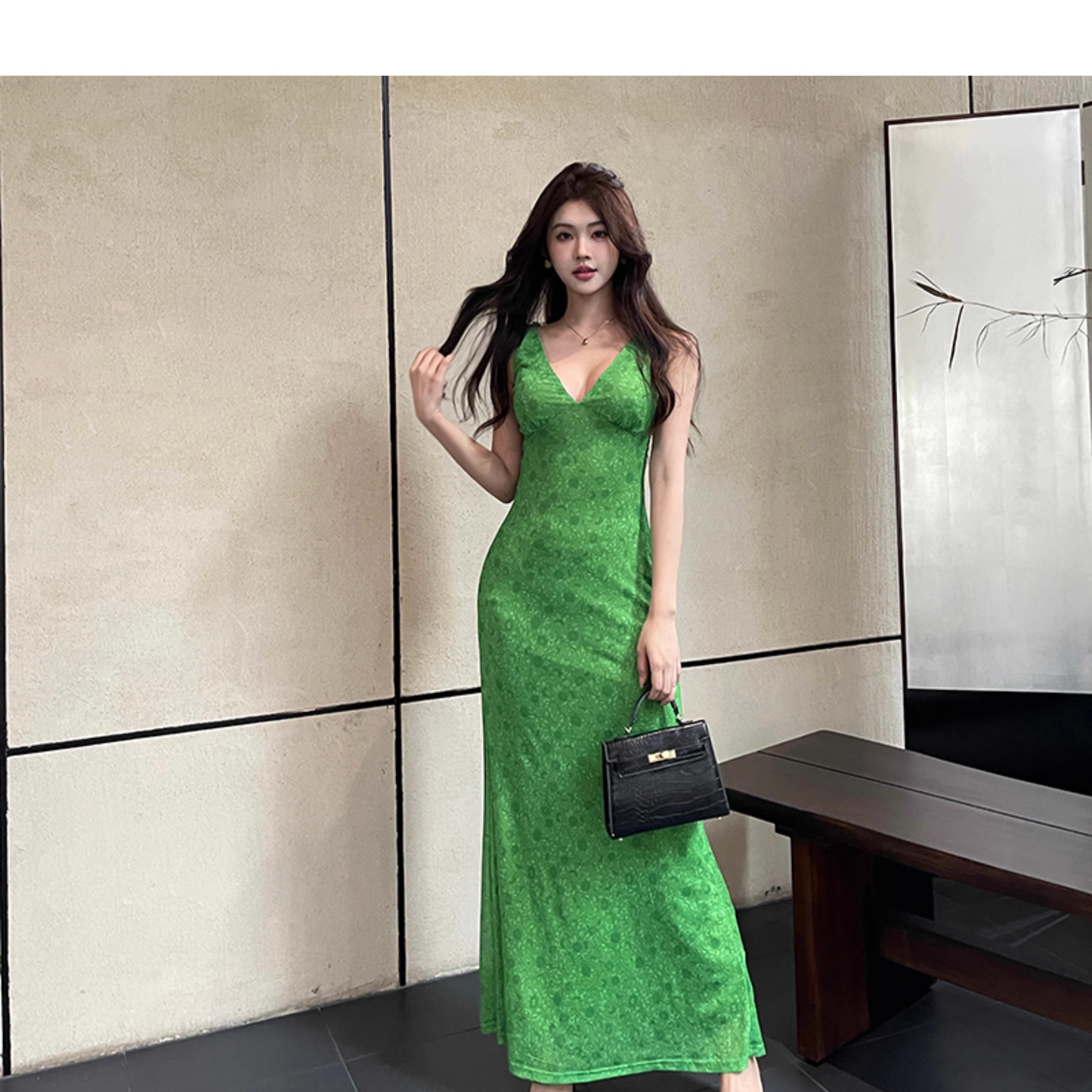 Green V-neck dress YM1172