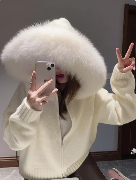 Xiaoxiangfeng Sweater Jacket Hooded Fox Big Fur Collar Lazy Thickened Short Cardigan YM1804