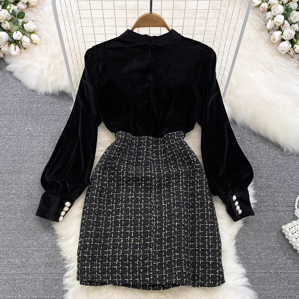 Autumn and winter retro stand-collar velvet long-sleeved splicing tweed a-line dress YM814