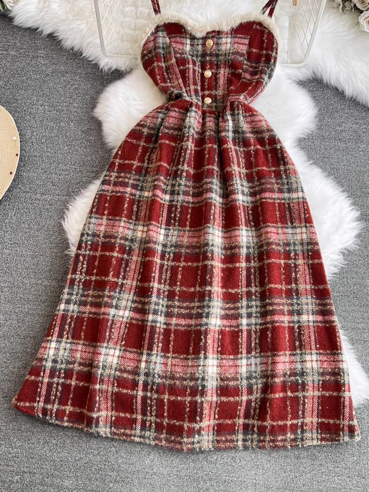 Autumn and winter fashionable Christmas and New Year red plaid fur stitching A-line suspender dress  YM888