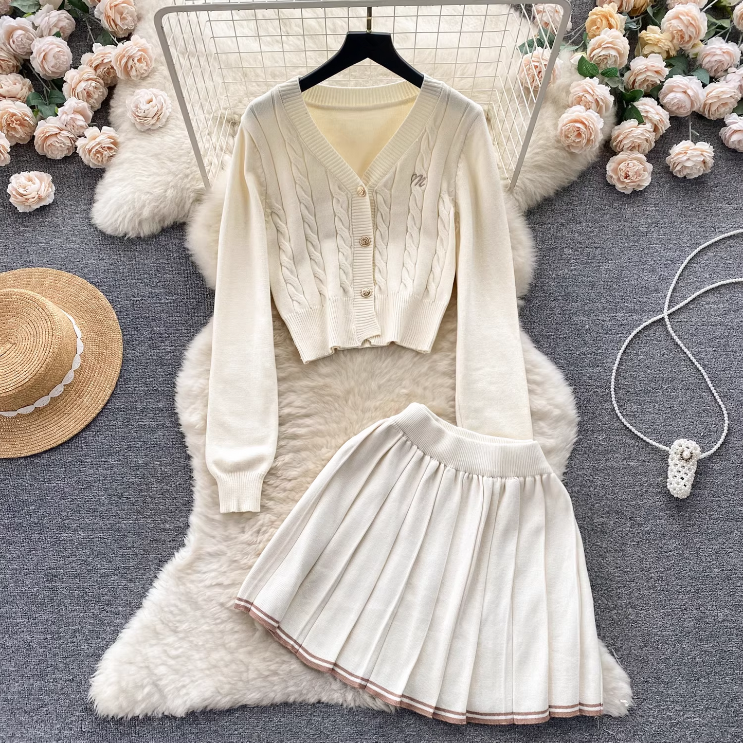 Autumn short long-sleeved knitted cardigan jacket pleated dress two-piece set YM631