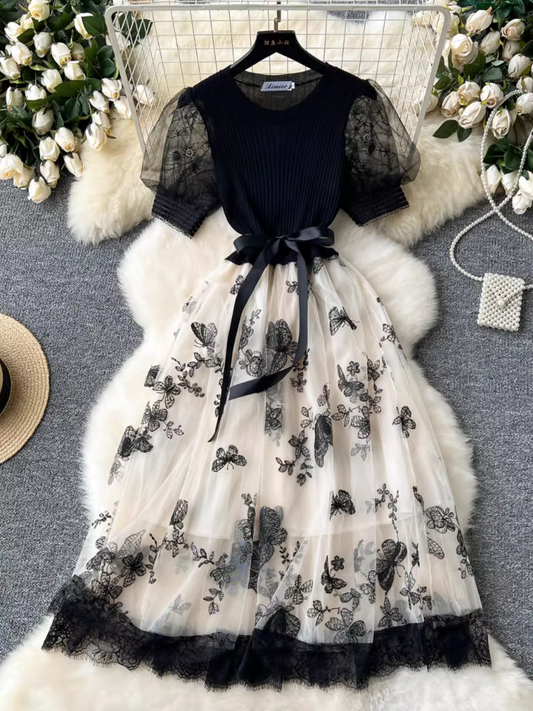 Retro Elegant Dress Women Knitted Splicing Embroidery Butterfly Mesh Fluffy Fairy Long Dress  YM1461