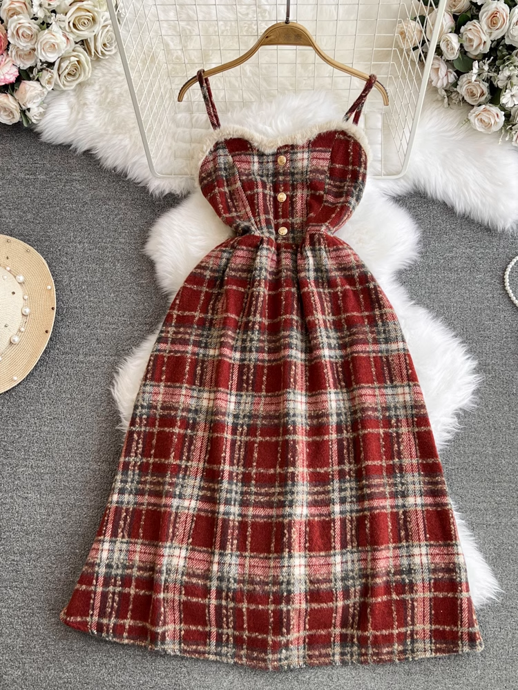 Autumn and winter fashionable Christmas and New Year red plaid fur stitching A-line suspender dress  YM888