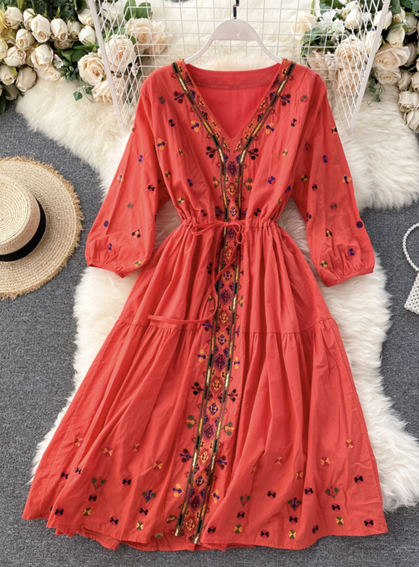 A Line V Neck Embroidery Long Sleeve Dress  YM442