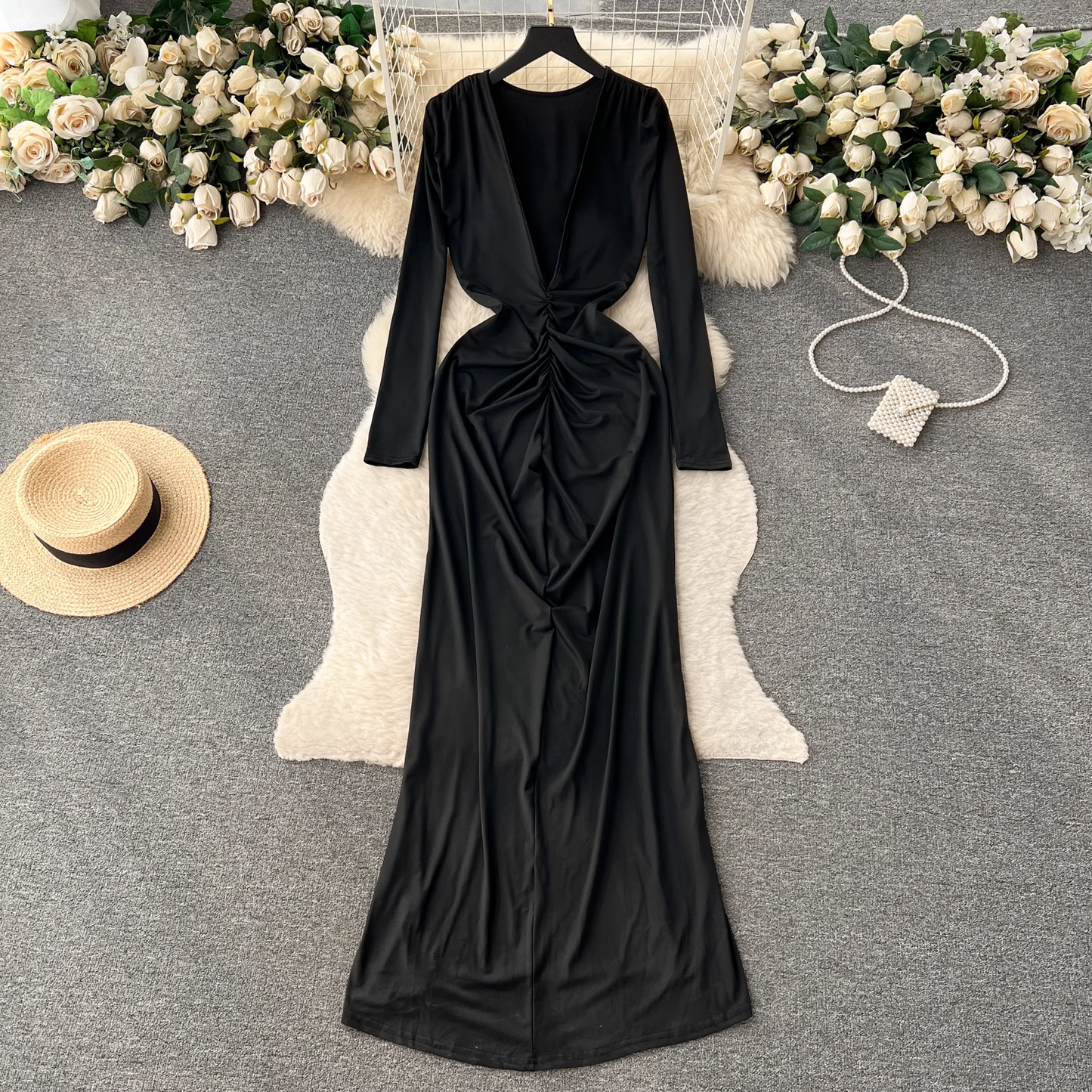 Deep V-neck low-cut long-sleeved pleated mid-length dress  YM443