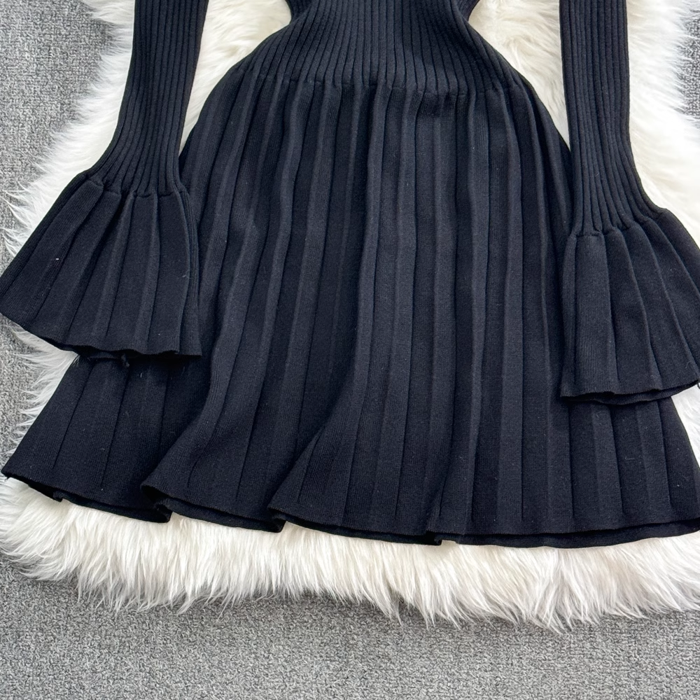 Flared long-sleeve A-line pleated knit dress YM964