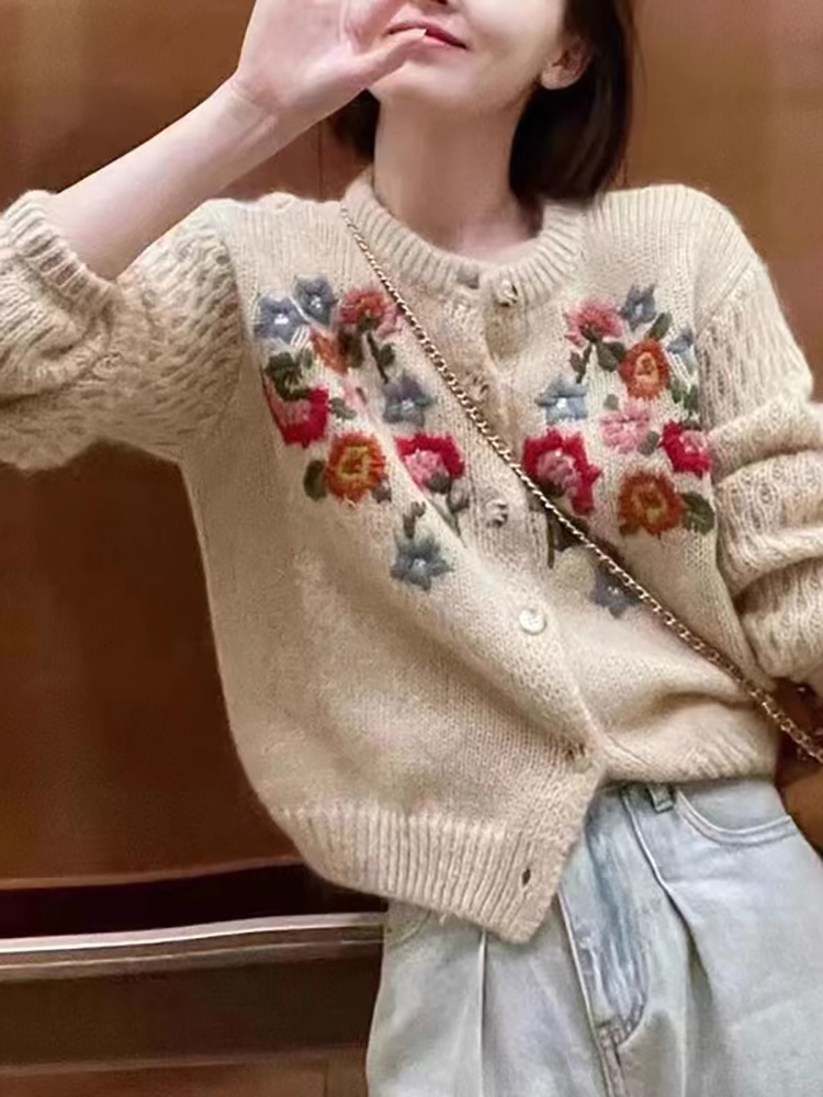 Embroidered cardigan crew neck knitted YM668