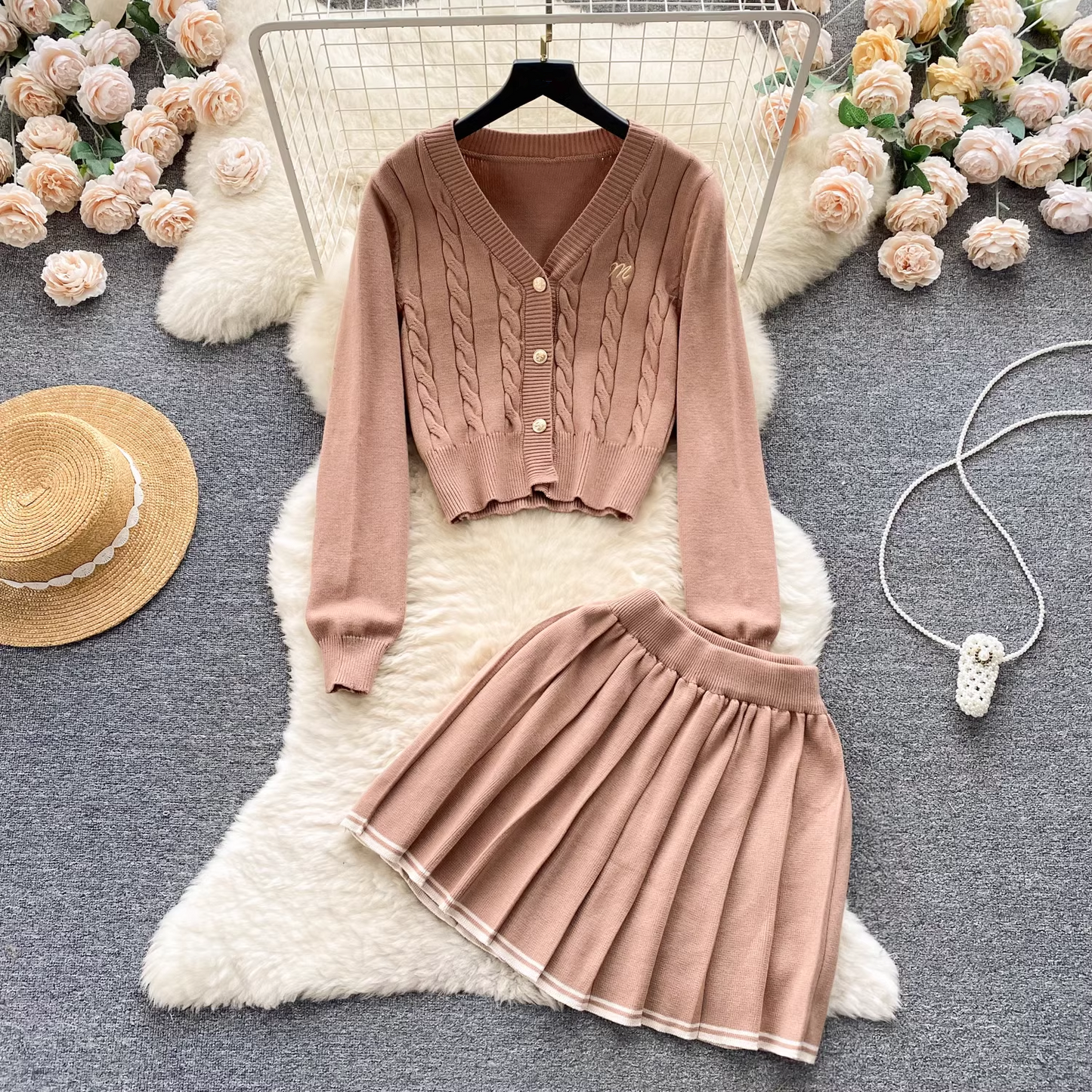 Autumn short long-sleeved knitted cardigan jacket pleated dress two-piece set YM631