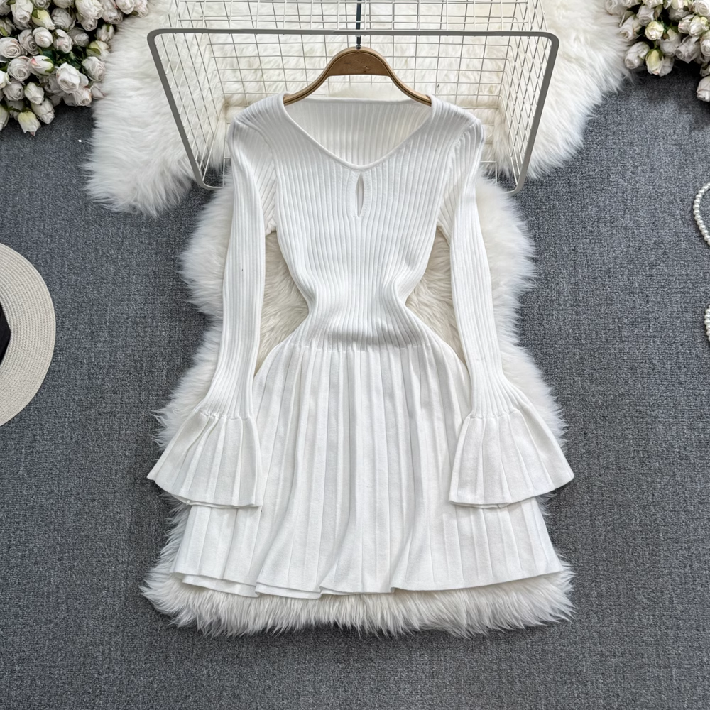 Flared long-sleeve A-line pleated knit dress YM964