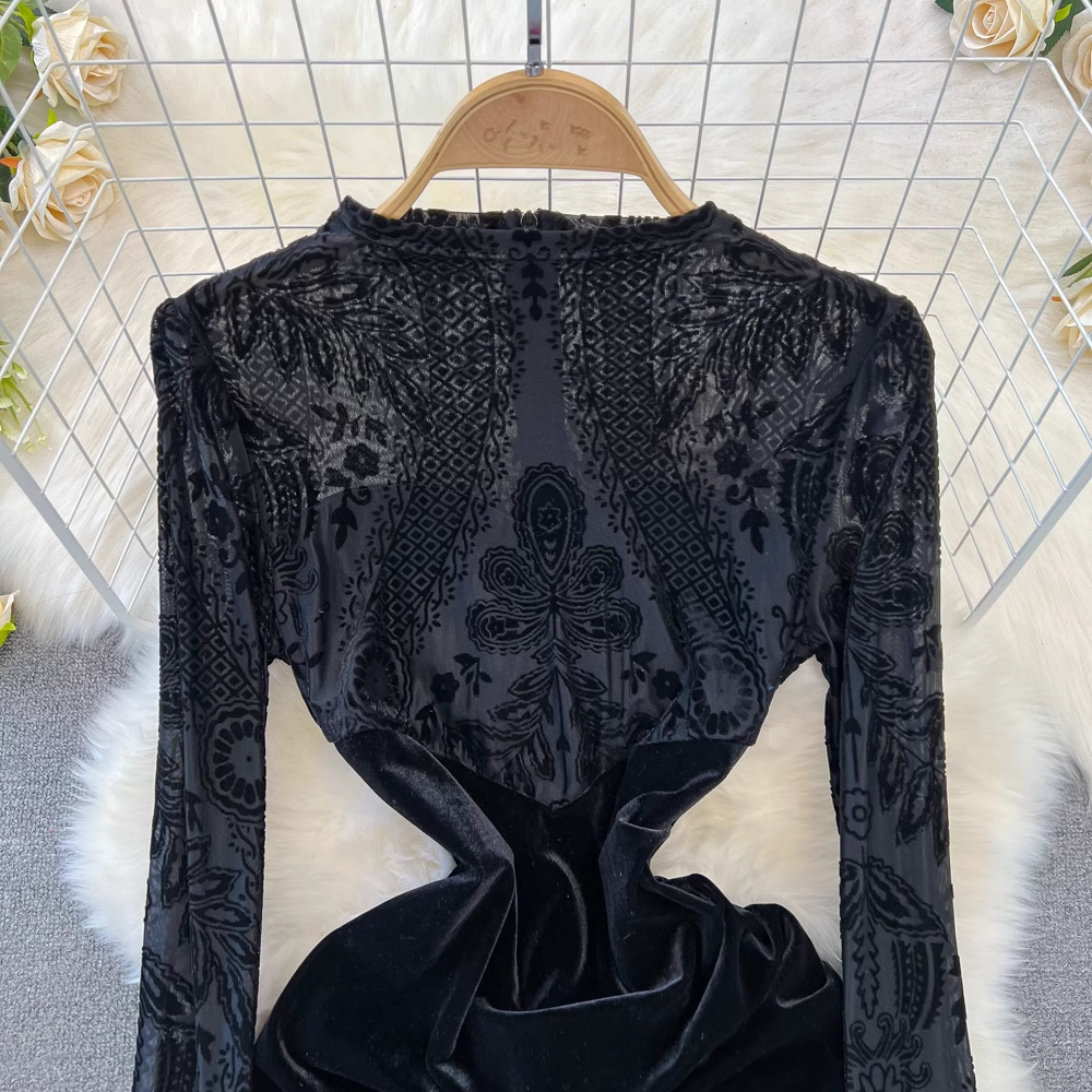 Black mid-length a-line velvet dress YM981