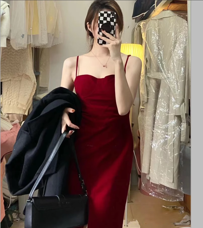 Retro high-end red velvet slit suspender dress YM876