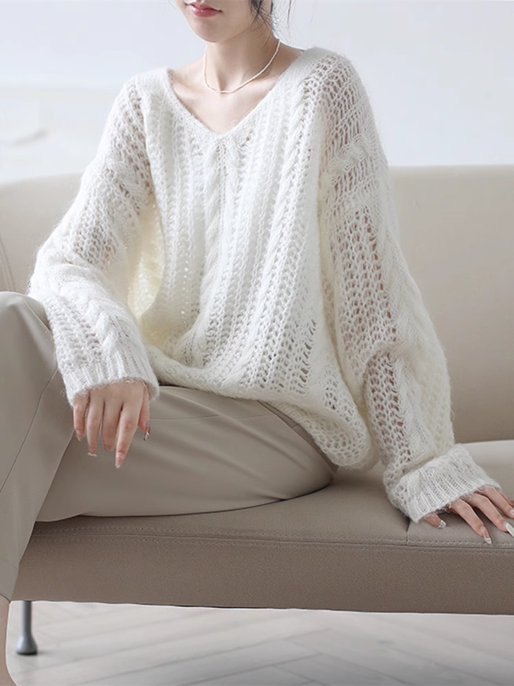 V Neck Cutout Knit YM390