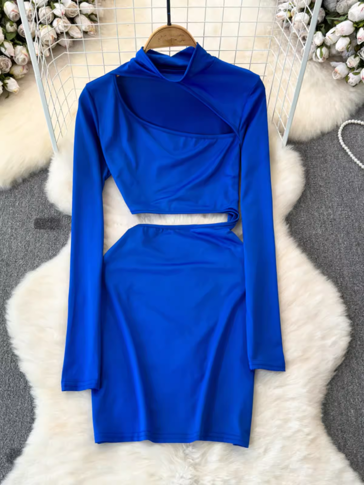 Spring and Autumn Fashionable and Sexy Long Sleeve Stand Collar Hollow Chest Dress YM1027