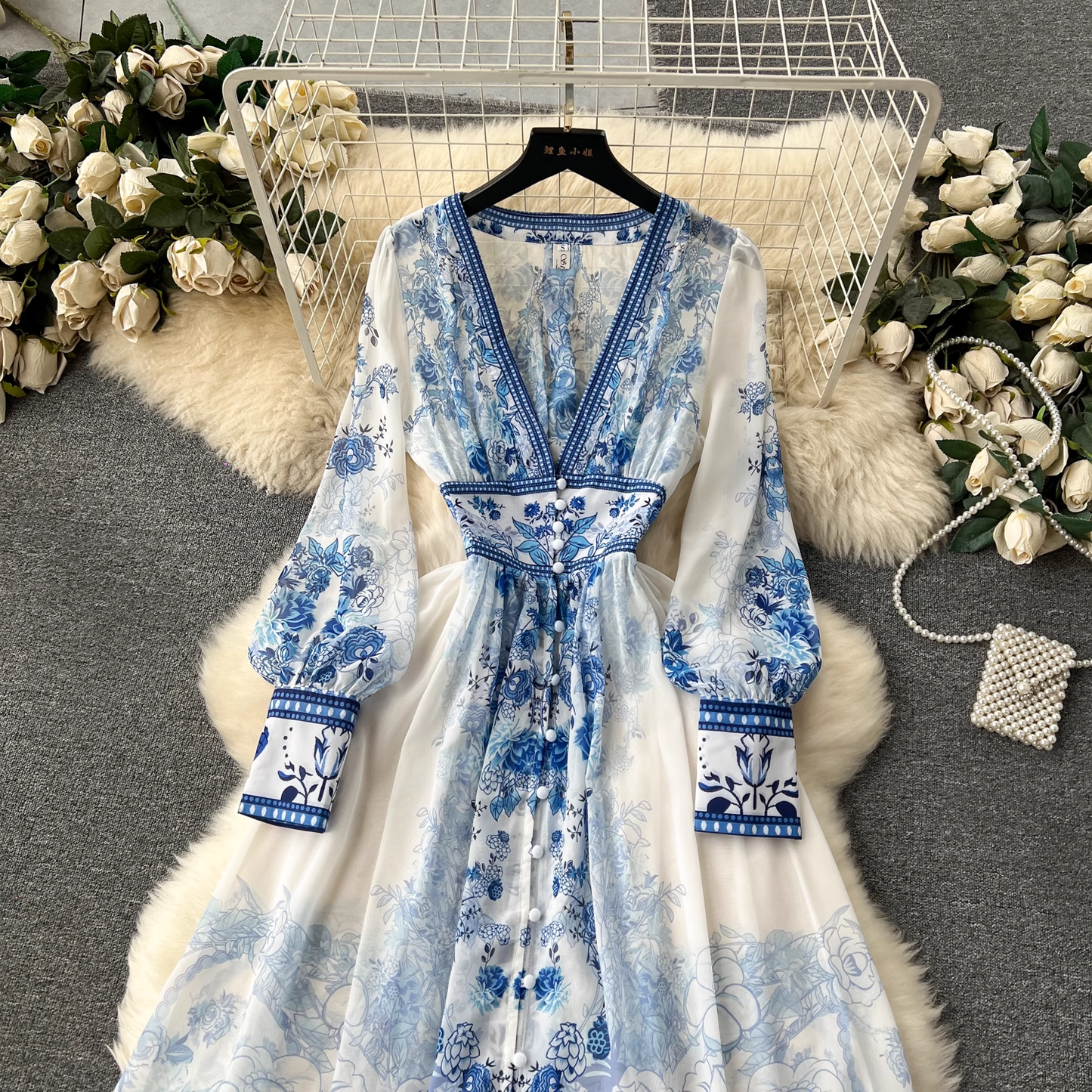 Deep V-neck printed elegant dress YM1205