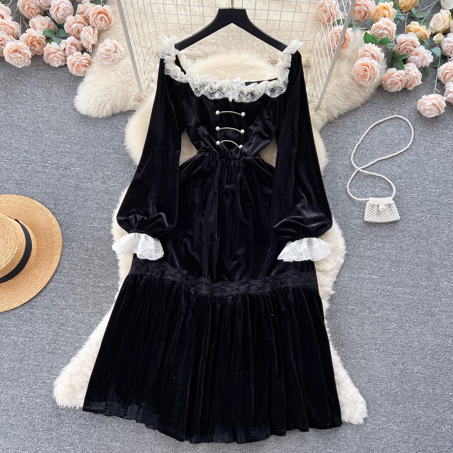 Retro dress women's lace patchwork waist ruffle velvet dress YM809