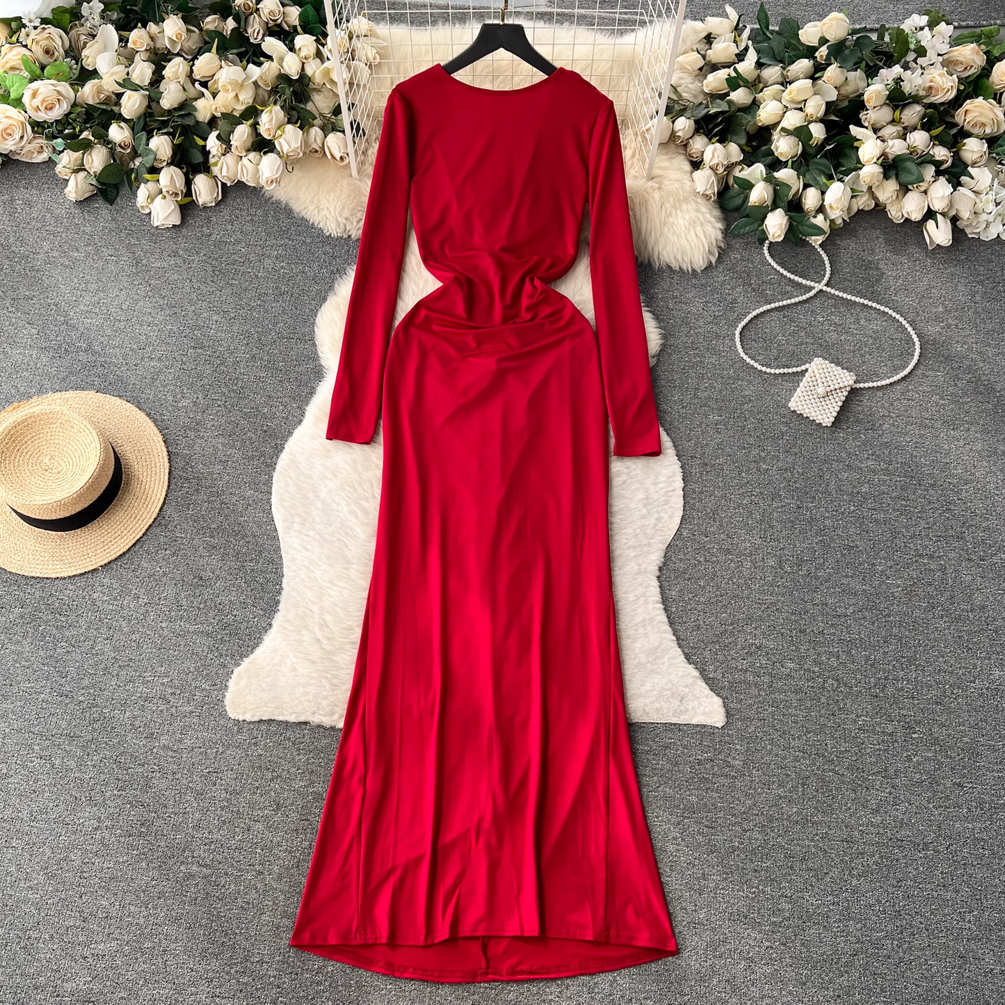 Deep V-neck low-cut long-sleeved pleated mid-length dress  YM443