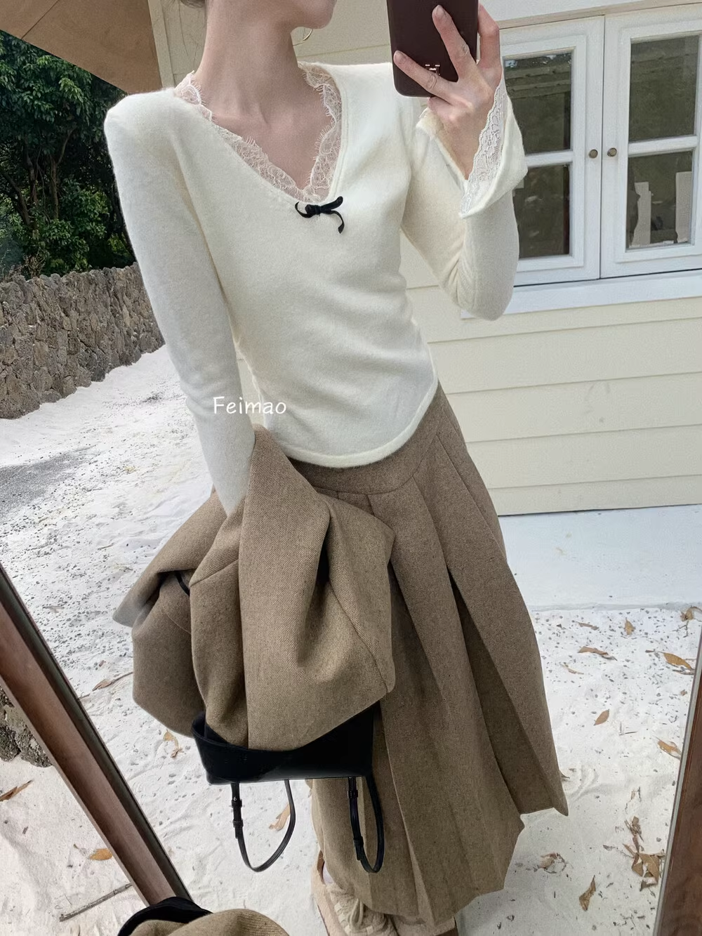 Sweet White Autumn And Winter Knitted Bottoming Sweater YM1808