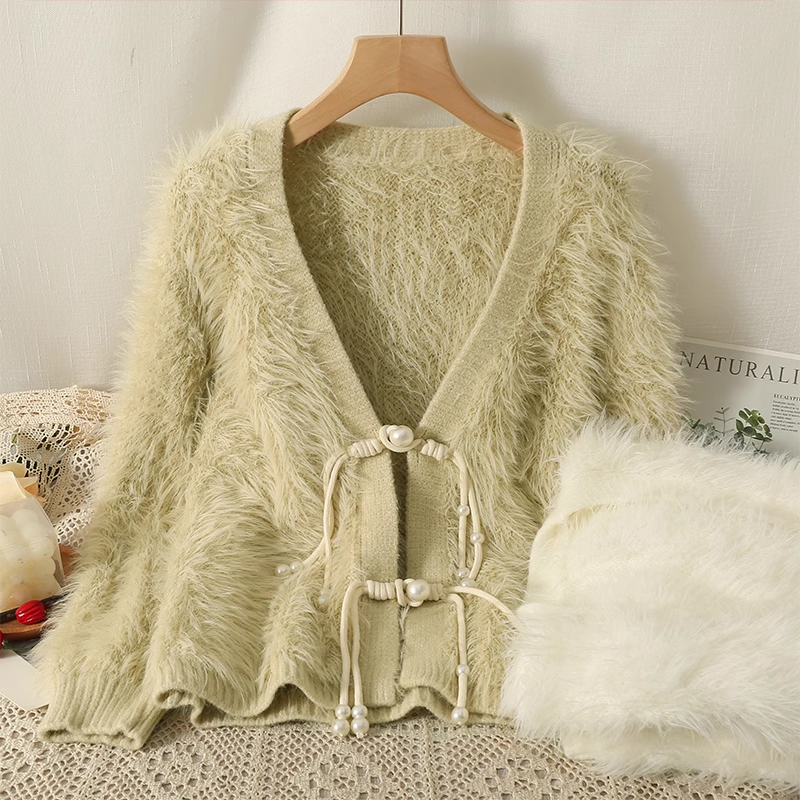 New style pearl buckle V-neck knitted cardigan women's plush sweater coat YM361