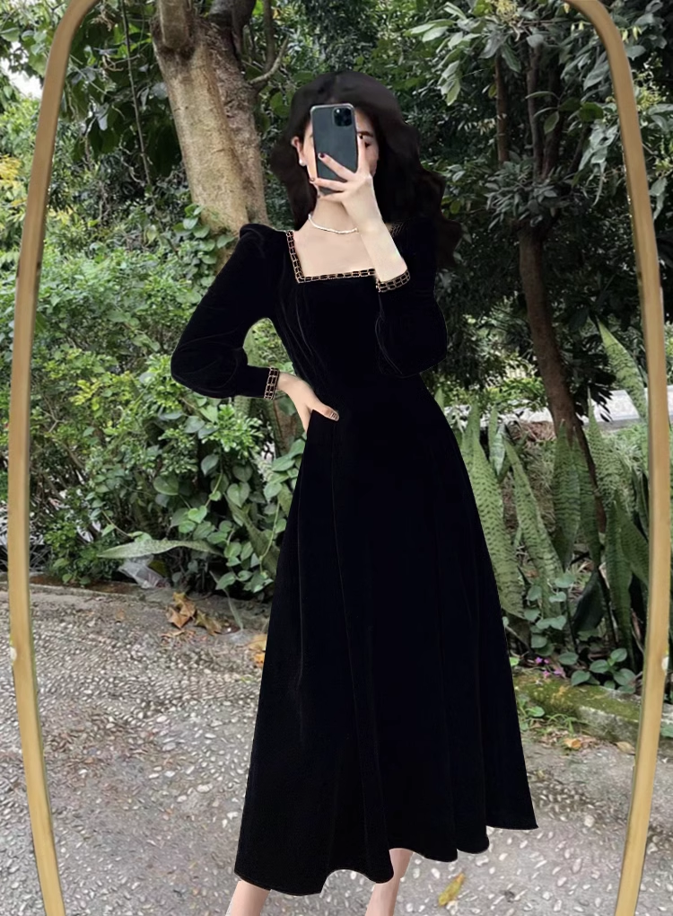 Black square neck velvet long dress YM713