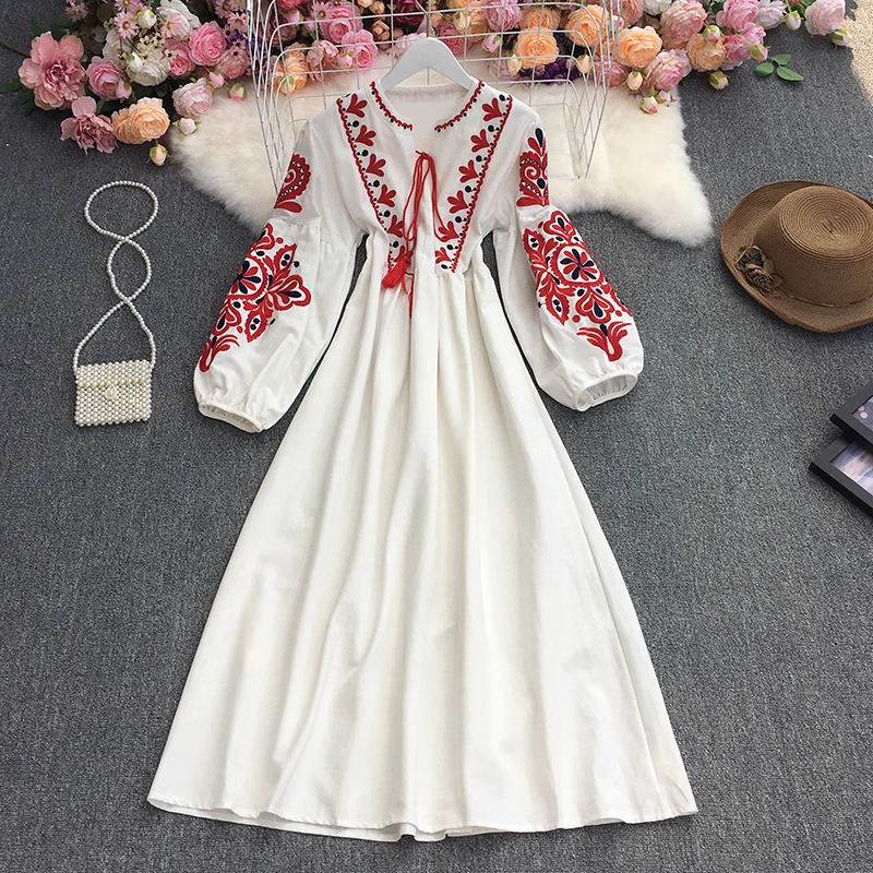 Bohemian ethnic style embroidered flower round neck lantern sleeve dress  YM522