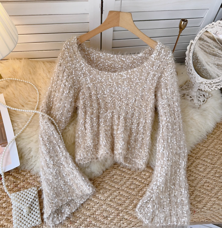 Knitted Sweater Women's Autumn and Winter Round Neck Bell Sleeve White Sweater YM1685